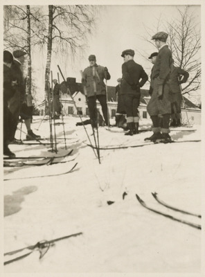Lärare och elever vid skidåkning, Solbacka Läroverk, 1931