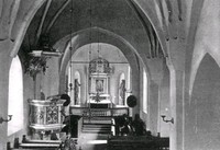 Bälinge kyrka, med altaruppsats från 1700-talets början
