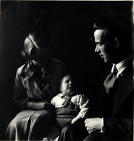 Greta, Ingrid och Per Julin, Ellersta, 1935
