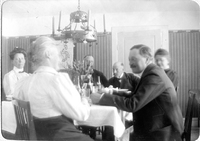 ”Louise, Anna L, Carl, Albert, P.F., Hanna”, Oxelösund, tidigt 1900-tal