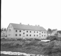 Tystberga, flerfamiljshus byggs 1954.