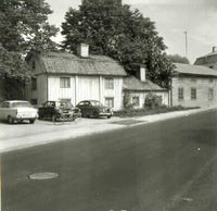 Trähus med parkering, Nyköping, 1973