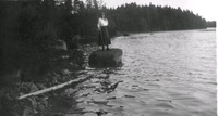 Kvinna vid vattnet, Björkliden