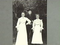 Syskonen Larsson på Mogetorp ca 1900