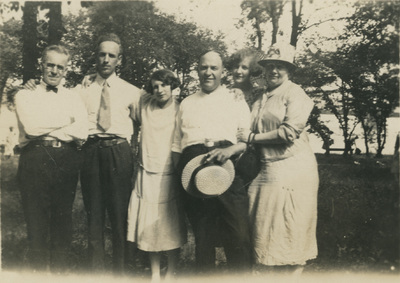 Gruppfoto med Einar Höglund