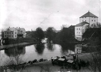 Nyköpingshus, bodar med fiskförsäljning på Fiskbron.