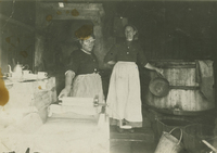 Tvätterskor i Marieström omkring 1915