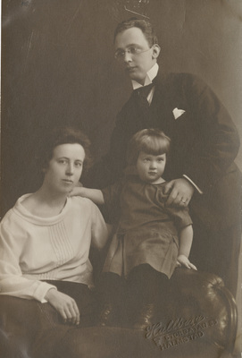 Folke, Clary och Ingrid Laufke år 1926