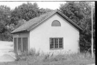 Garagebyggnad på Sundby sjukhusområde, Strängnäs 1986