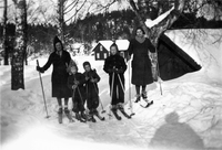 Skidutflykt vid Nynäs år 1940