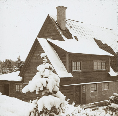 Vintermotiv på Tallbacken i Tveta socken, Södertälje