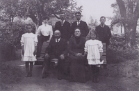 Stenarbetare Anders Johansson med familj 1909