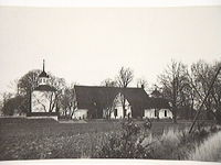 Stora Malms kyrka med klockstapel