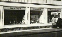 Hemslöjdens butikfönster tidigt 1960-tal.