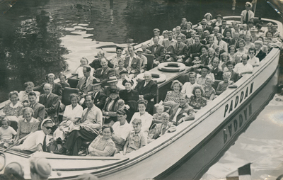 Båttur med Paddan i Göteborg under 1940-talet
