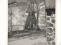 Klockstapel vid Nykyrka kyrka år 1944
