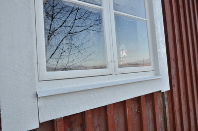 Ullevi hembygdsgård, fönster i mangårdsbyggnad