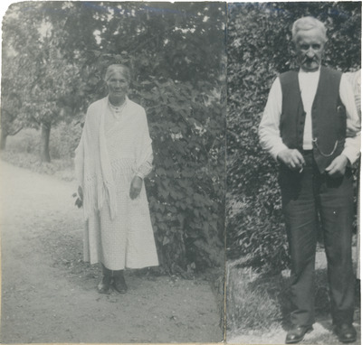 Porträtt på ett äldre par utomhus