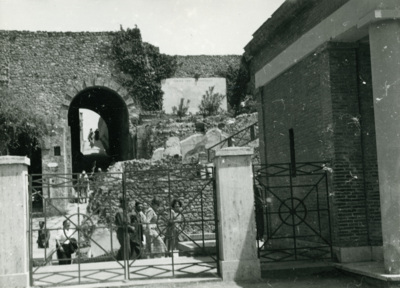 Porta Marina i Pompeji, 1955