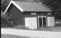 Redskapsbod på Sundby sjukhusområde vid Strängnäs 1986