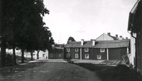 Östra Kvarngatan mot Östra Bergsgatan i Nyköping, tidigt 1900-tal