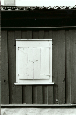 Fönsterluckor på Grassagården i Strängnäs