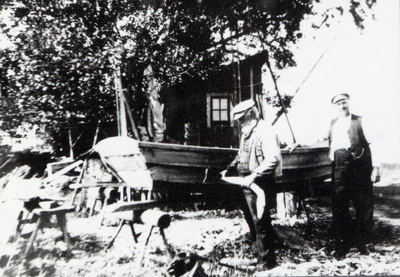 Båttillverkning vid Vretstugan, 1920-tal