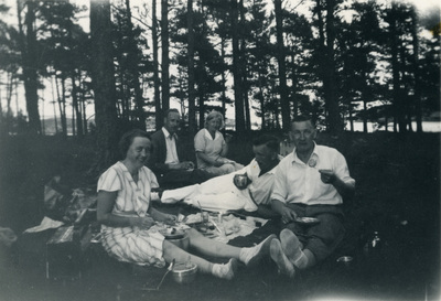 Picknick på Sandskär, 1936