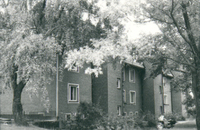 Flerfamiljshus på Sundby sjukhusområde 1986