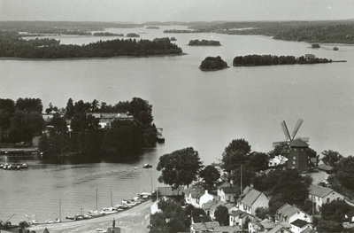 Strängnäs, utsikt från domkyrkotornet åt nordväst.