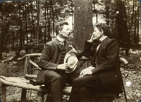 I bokskogen vid Rolandsede 1907, Östermanbänk. Emil och Bernhard Österman