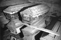 Kistor i gravkammaren, Vadsbro kyrka