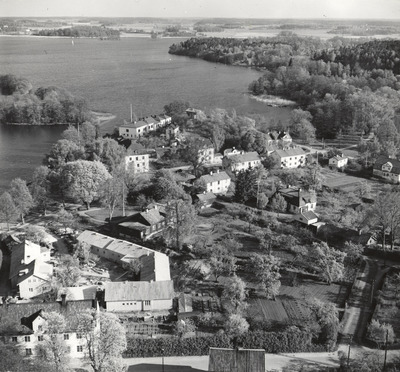 Strängnäs, utsikt från domkyrkotornet mot sydsydost.