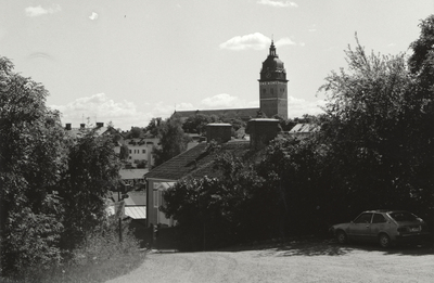 Utsikt från väderkvarnen mot domkyrkan i Strängnäs