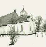 Stora Malms kyrka med kyrkogård