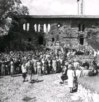 Skolvisning på Nyköpingshus 1948