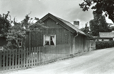 Västerviksgatan 6/Kvarngatan 5 i Strängnäs