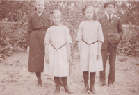 Fritz Johansson med syskon 1920