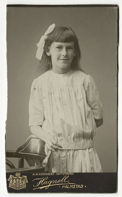 Visitkort, konstnären Bodil Güntzel (1903-1998) som barn, omkring 1912