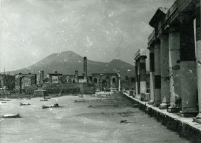 Forum i Pompeji, 1955