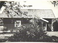 Jonsvreten med manbyggnad uppförd 1970