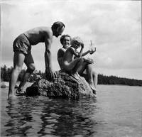 Sigurd, Ingeborg, Gudrun år 1957