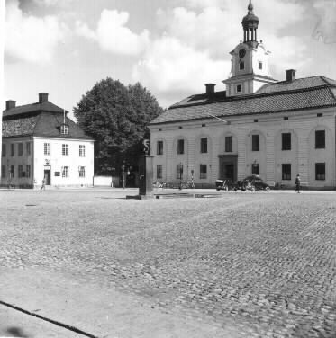 Stora Torget med Rådhuset i Nyköping, 1949