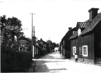 Västra Långgatan i Trosa, i folkmun kallad Kåkstaden, foto år 1929