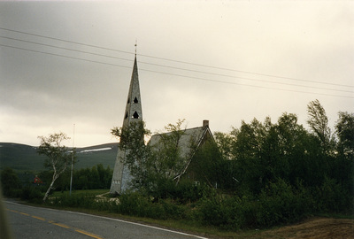 Rustefjelbma kyrka, Norge, 1987