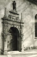 Sydvästra portalen på S:t Nikolai kyrka