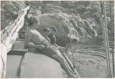 Utflykt med segelbåt till Hävringe år 1944