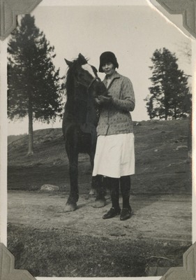 Hästen Svarten och Inez 1931