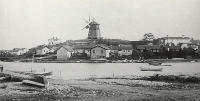 Västerviken och Kvarnkullen vid 1900-talets början i Strängnäs