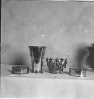 Två oblataskar, kalk och krona i silver, Lids kyrka